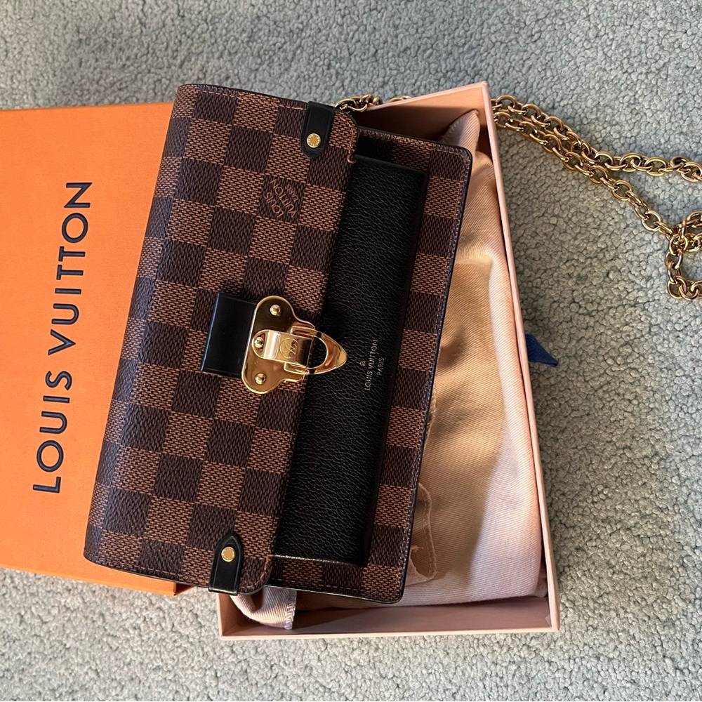 Louis Vuitton Vavin Chain Wallet Bag - Picture 4 of 12